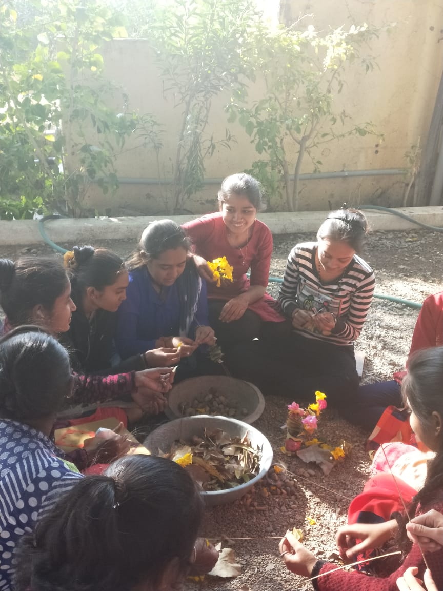  મનુબેન એચ. ગોડ દ્વારા "વેસ્ટમાંથી બેસ્ટ"માટેનું માર્ગદર્શન